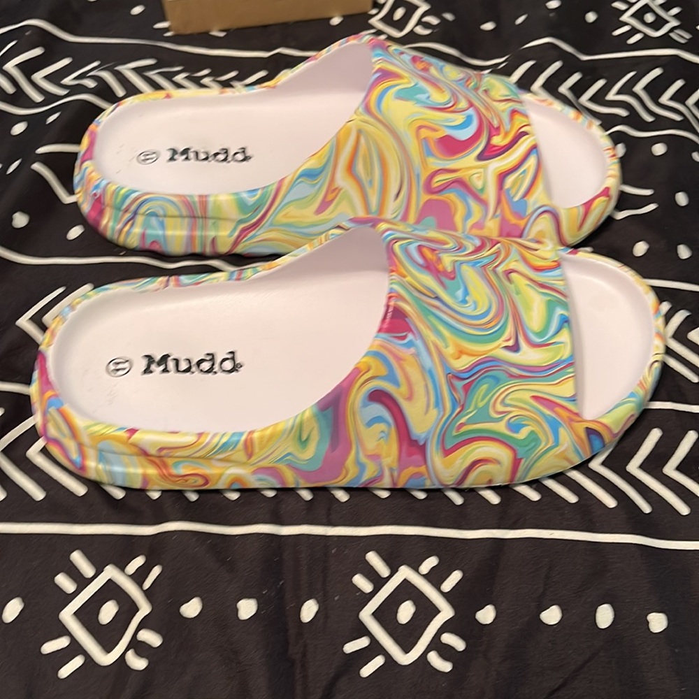 MUDD marshmallow slides